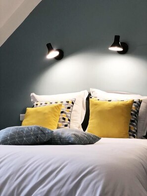 Basic Double Room (La Belle Bleue)