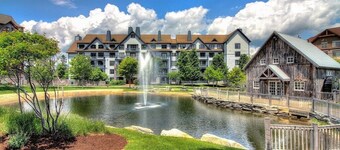 1st Fl Condo 3BR @ Stratton Sleeps 7 Pool Hot Tub