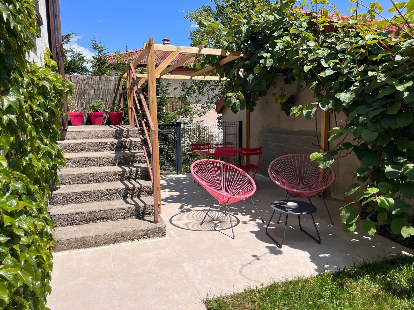Appartement Confort, 1 grand lit, patio | Extérieur