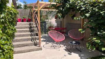 Appartement Confort, 1 grand lit, patio | Extérieur