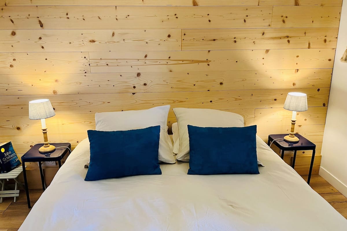 Apartament Comfort, 1 llit de matrimoni, pati | 1 dormitori, roba de llit d'alta qualitat i decoració individual