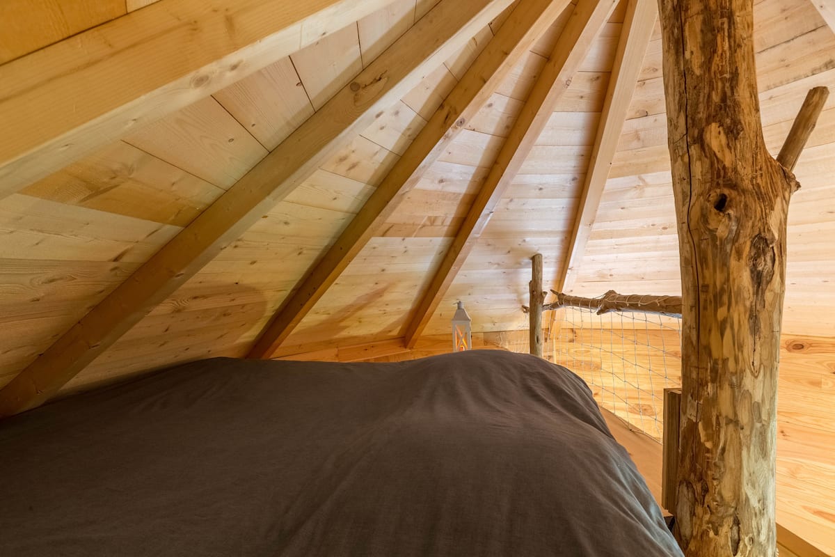 Casa de árbol Confort, Terraza, vista al valle | Ropa de cama de alta calidad, wifi gratis y ropa de cama
