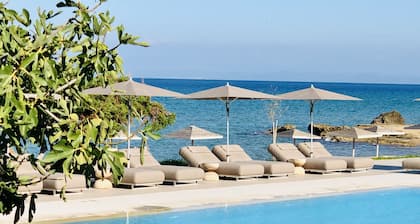 The Bay Hotel & Suites