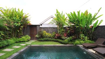 One Bedroom Villa with Private Pool | Premium bedding, minibar, in-room safe, desk