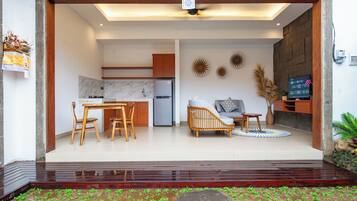 Villa de luna de miel | Cocina privada | Frigorífico, placa de cocina, lavavajillas y tostadora
