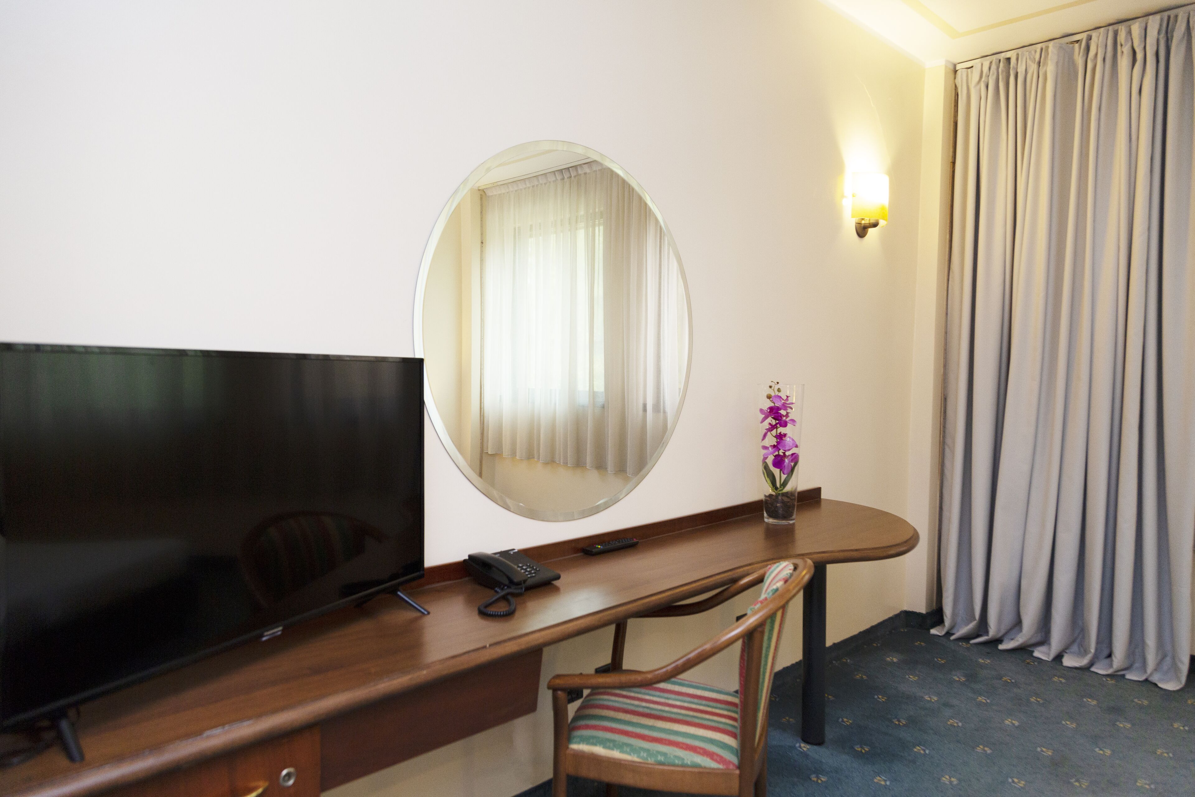 1 bedroom, minibar, in-room safe, desk