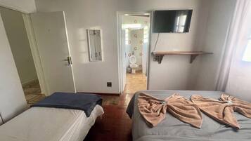 Deluxe-sviitti, 1 makuuhuone, vuorten lähellä | Ilmainen Wi-Fi, vuodevaatteet, pääsy pyörätuolilla