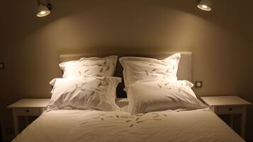 Family Room, Non Smoking | Individually decorated, individually furnished, free WiFi