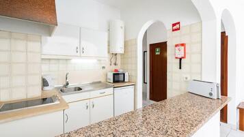 2 bedrooms, in-room safe, blackout drapes, free WiFi