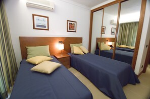 Apartment, 1 Bedroom | 2 bedrooms, in-room safe, blackout drapes, free WiFi - Eirasol by Portugalferias (Albufeira)