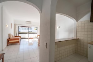 Una cassaforte in camera, tende oscuranti, Wi-Fi gratuito, lenzuola