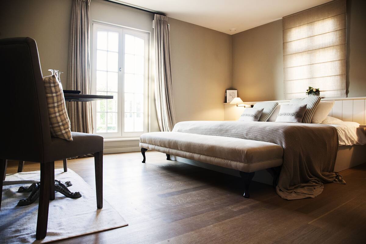 Deluxe Double Room | Iron/ironing board, rollaway beds, free WiFi, bed sheets