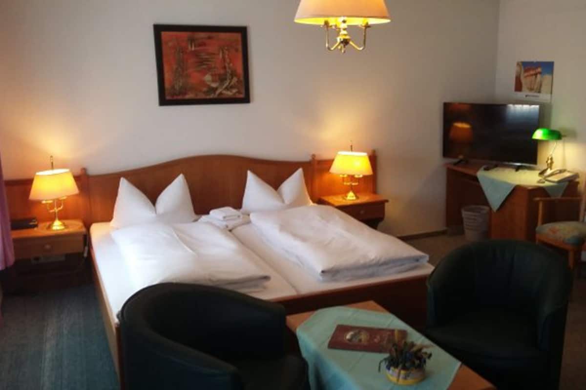 Két bảo mật tại phòng, truy cập Internet không dây miễn phí