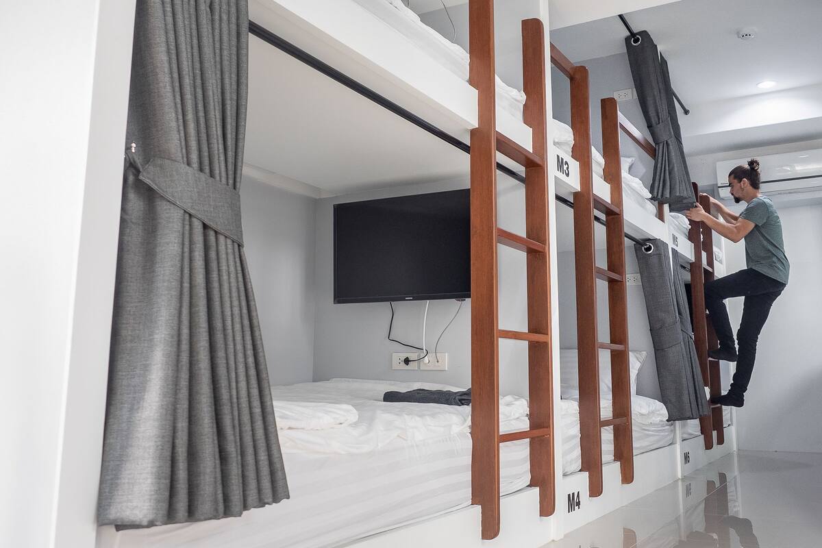 9-Bed Mixed Dormitory Room | Free WiFi, bed sheets