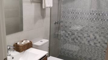 Habitación doble superior, accesible para personas con discapacidad, baño privado | Baño