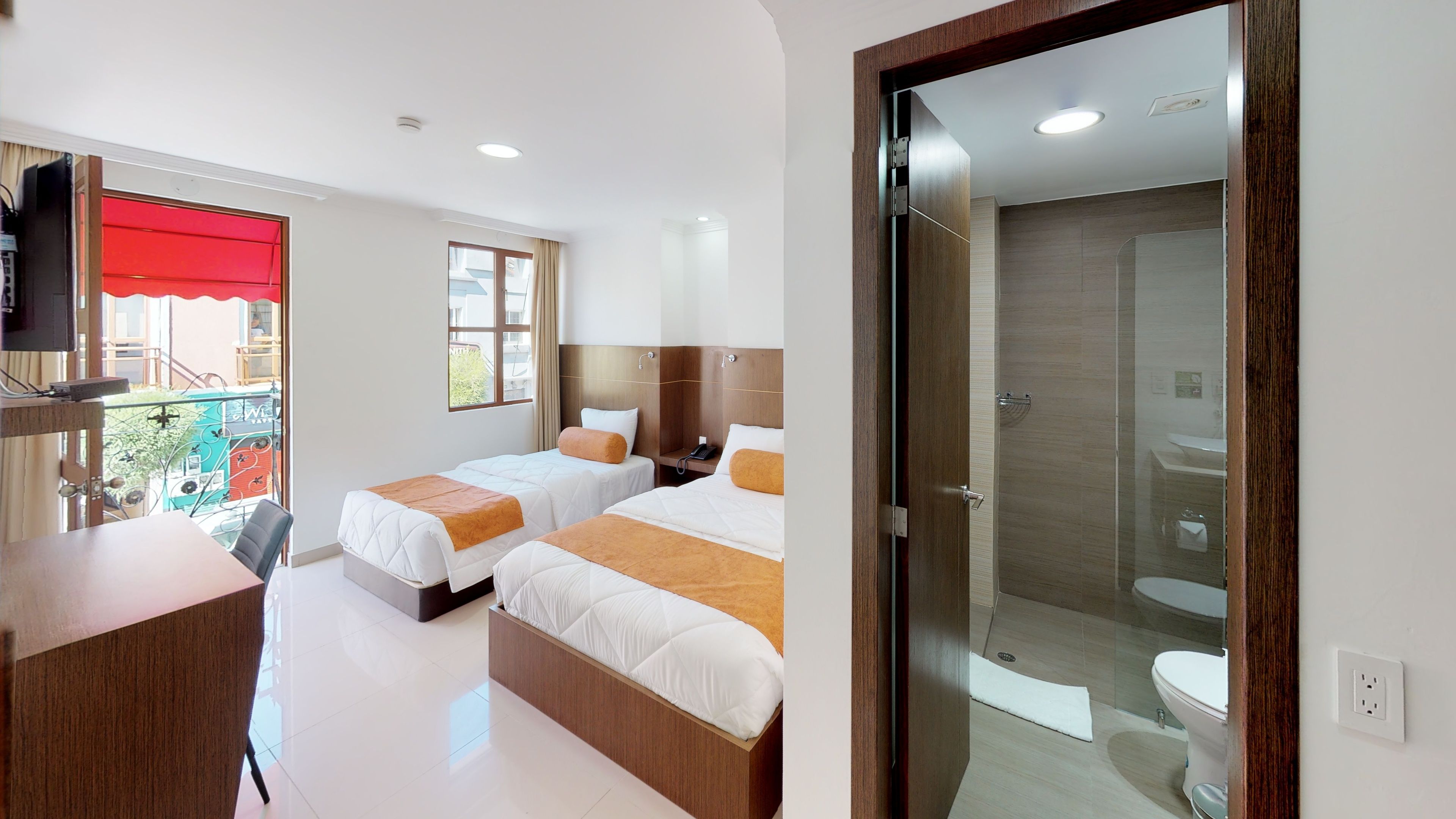 family room, non smoking | 1 bedroom, premium bedding, pillow-top beds, in-room safe