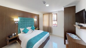 Superior Room, 1 Queen Bed, Non Smoking | 17 bedrooms, premium bedding, pillowtop beds, in-room safe - Hotel Gran Mariscal Quito (Quito)