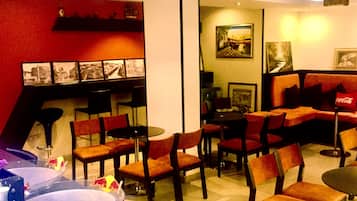 Petit déjeuner composé de spécialités régionales compris tous les jours