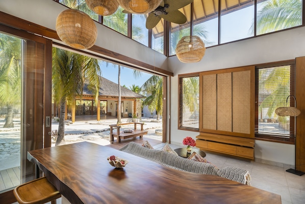 Luxury Bungalow, 2 Bedrooms, Courtyard View | Living area