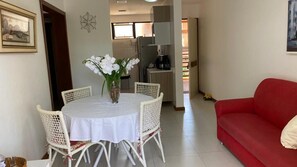 40-inch flat-screen TV with cable channels, TV, video game console - Praia de Guarajuba Genipabu Summer House (Camaçari)