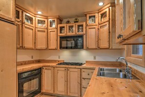 Refrigerador, microondas, parrilla de estufa y lavavajillas 