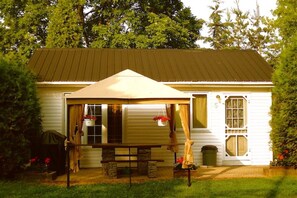 Terrace/patio - Doran Bay Resort - Iroquois - Cottage - 5 (Iroquois)