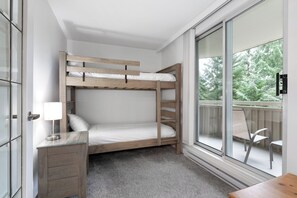 3 soverom, strykejern/-brett, wi-fi og sengetøy