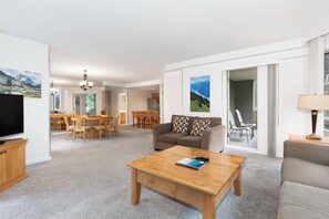 TV, peis og DVD-spiller