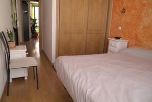 2 bedrooms, internet, bed sheets - Bright apartment in the heart of Madrid (Madrid)