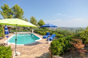 Outdoor pool, pool loungers