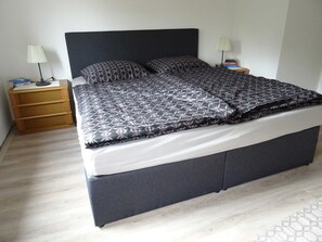 1 Schlafzimmer, WLAN, Bettwäsche