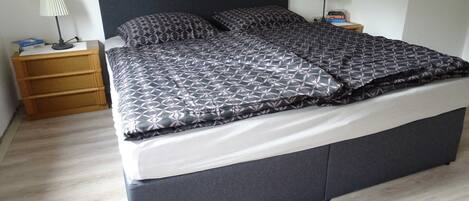 1 غرفة نوم وواي فاي وملاءات أسرّة