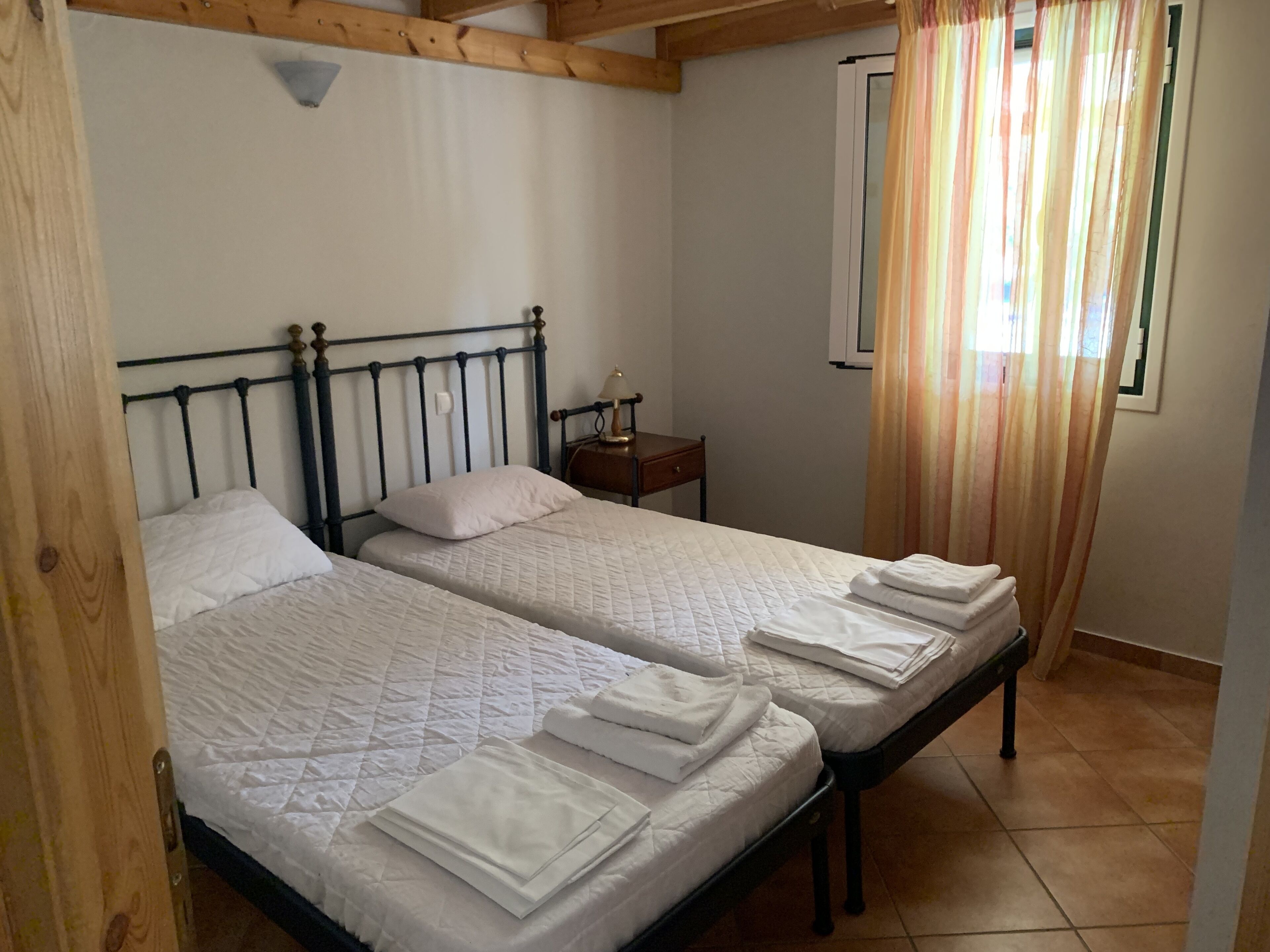 House | 1 bedroom, soundproofing, iron/ironing board, free WiFi