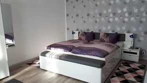 1 bedroom, WiFi, bed sheets