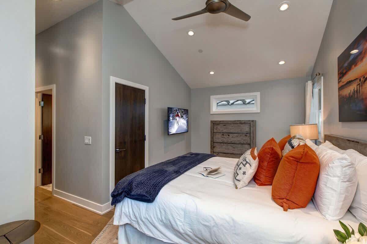 4 habitaciones, tabla de planchar con plancha y wifi gratis 