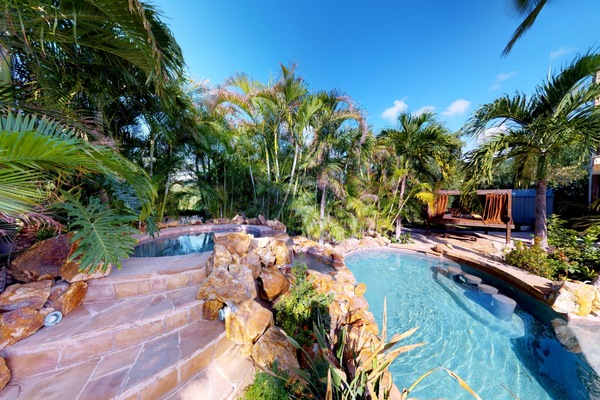 View from jacuzzi toward house. Note how private the spa is!