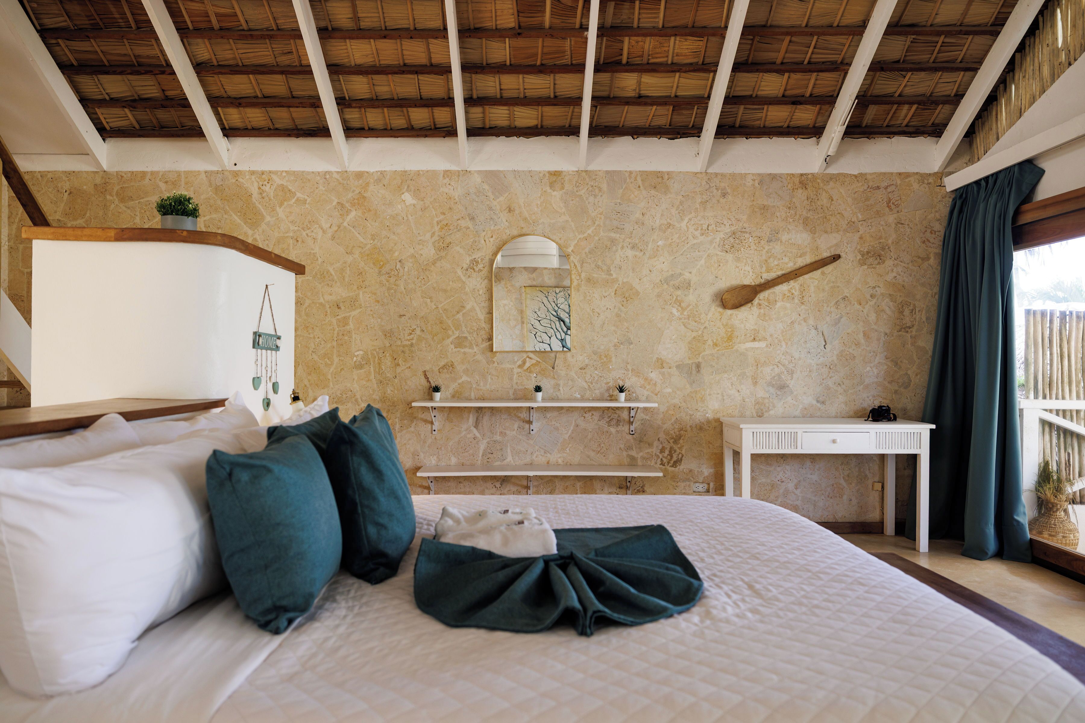 Family Loft, Multiple Beds, Beach View | Desk, free WiFi, bed sheets
