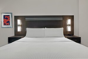 Egyptian cotton sheets, premium bedding, down comforters, pillowtop beds - Holiday Inn Express & Suites Houston - Memorial City Centre by IHG (Houston)