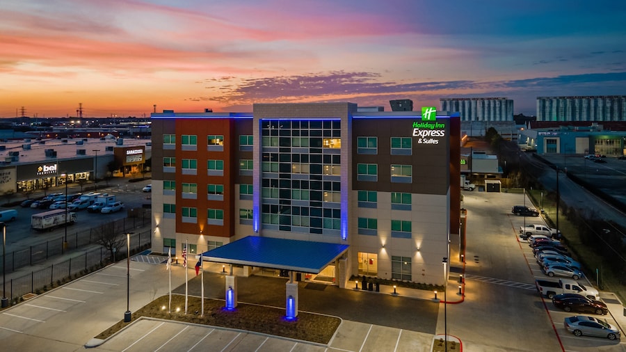 Holiday Inn Express & Suites Houston - Memorial City Centre by IHG