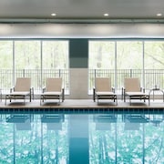 Holiday Inn Express & Suites San Jose Airport by IHG