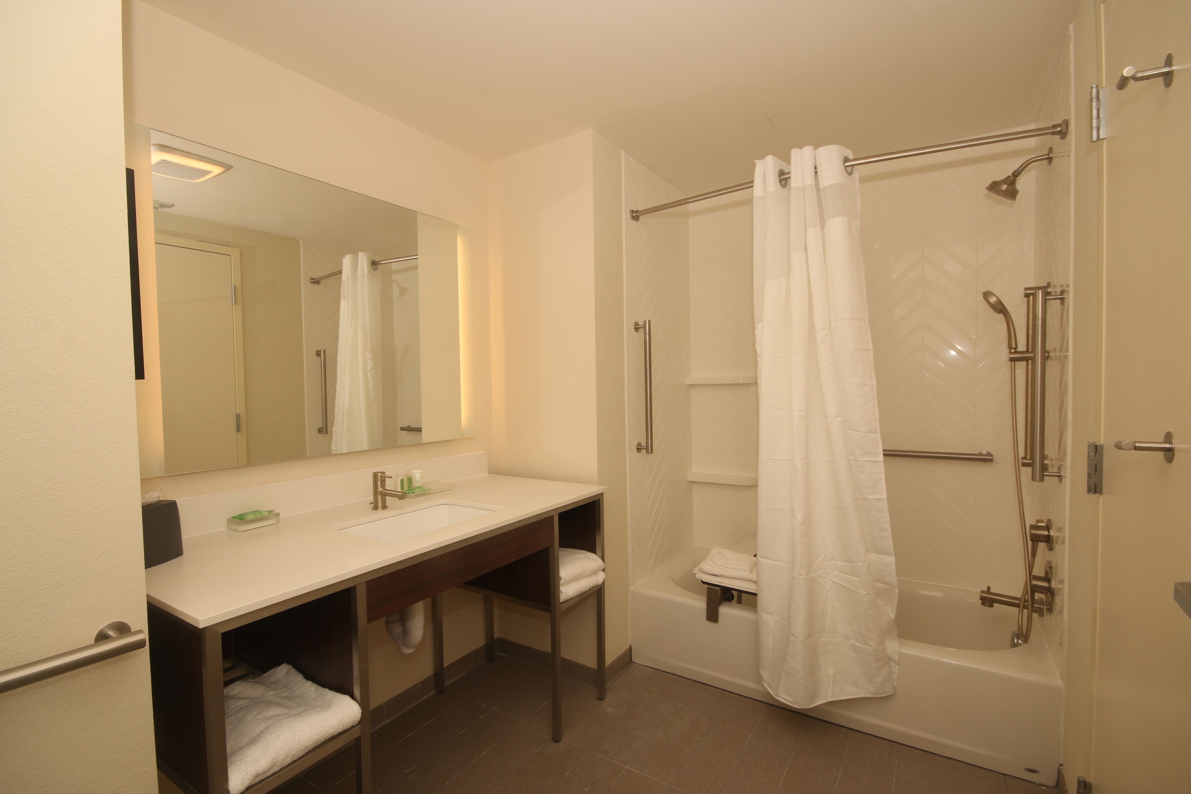 standard room, 2 queen beds, accessible (mobility, accessible tub) | bathroom | rainfall showerhead, free toiletries, hair dryer, towels