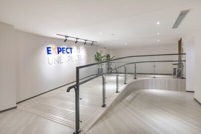 Holiday Inn Express Shanghai Gubei by IHG