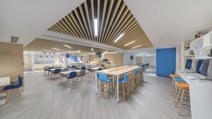 Restaurant - Holiday Inn Express Shanghai Gubei by IHG (Shanghai)