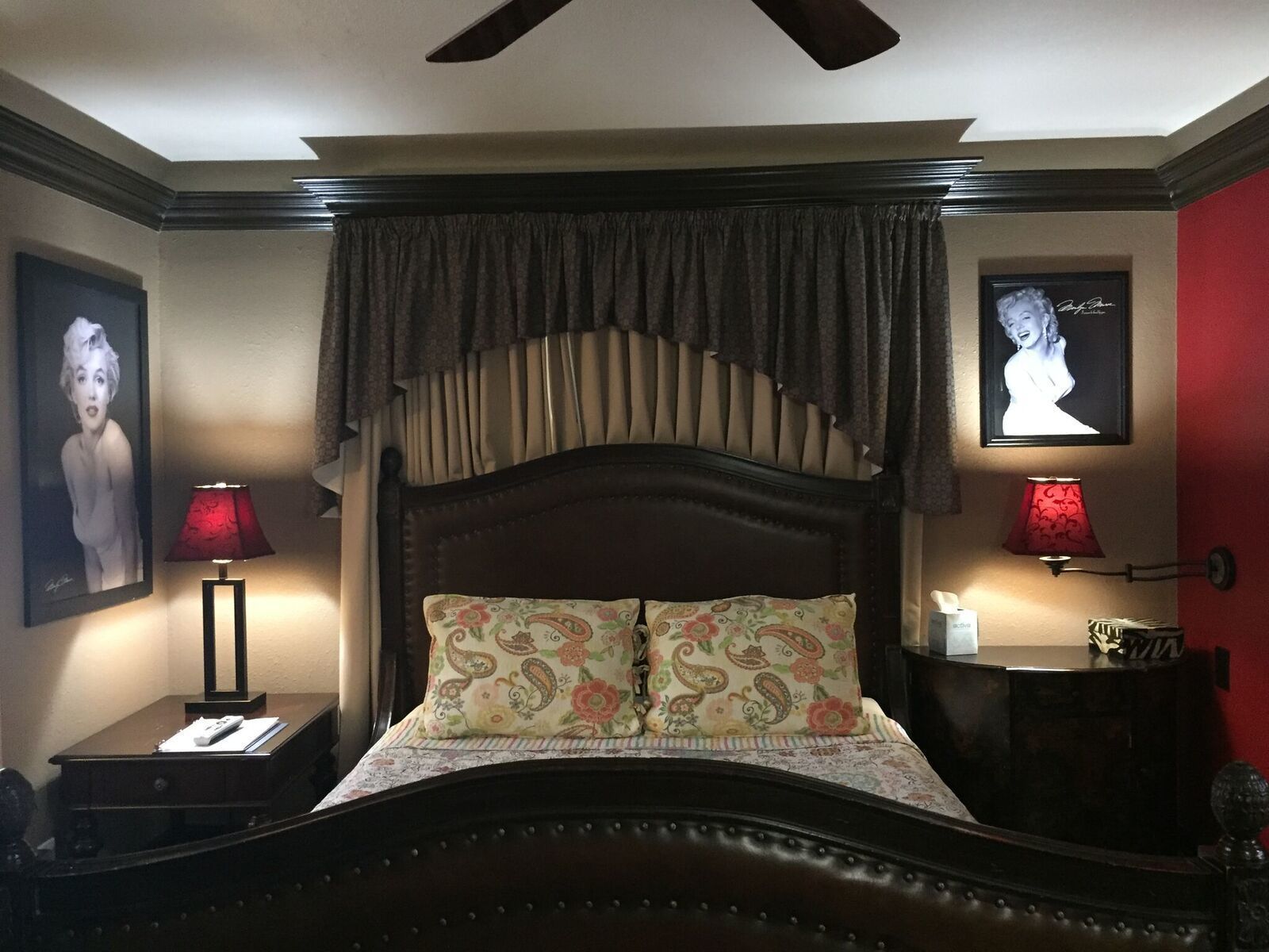 executive suite | 1 bedroom, individually decorated, individually furnished, desk