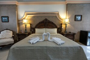 Kamar Presidensial, 1 Tempat Tidur King, akses difabel | Selimut bulu angsa, tirai kedap cahaya, dan Wi-Fi gratis