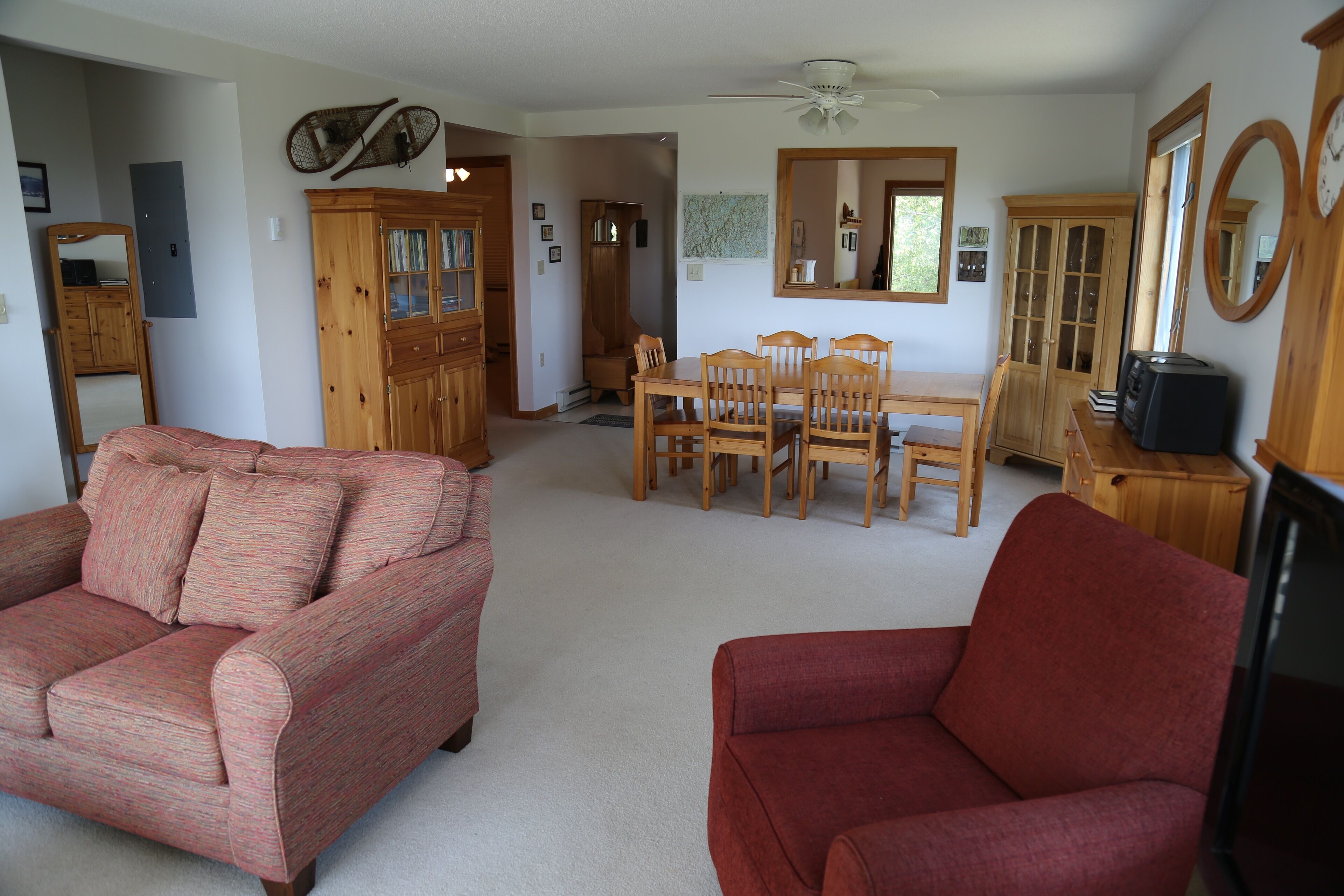 Sunny Condo W/ Outlet Shops, Expansive Mountain, Valley Views Near North Conway - Jackson, NH