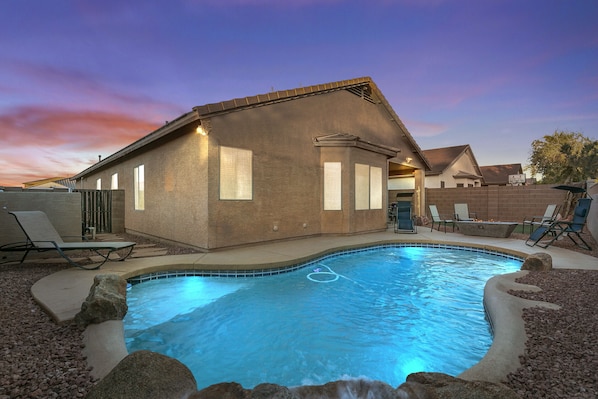Outdoor pool, a heated pool