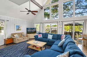 Een flatscreentelevisie