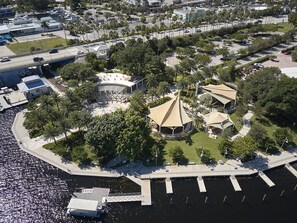 المنشأة من الخارج