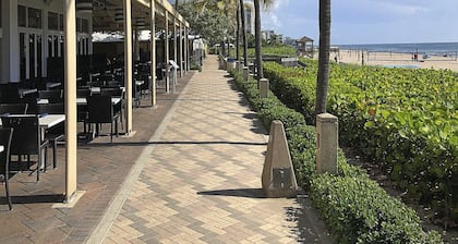 1BR Luxury Suite # 3 Ocean Drive -paikalla, askeleet rannalle